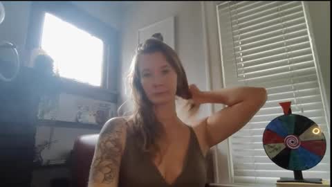 Snapshot of findomgoddessnatalia chatting on October 23, 5:12 pm Goddess Natalia Findom online show from October 23, 5:12 pm