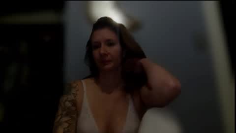 Snapshot of findomgoddessnatalia chatting on October 26, 11:53 pm Goddess Natalia Findom online show from October 26, 11:53 pm