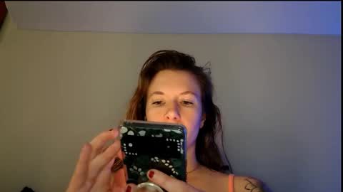 Snapshot of findomgoddessnatalia chatting on December 2, 11:23 pm Goddess Natalia Findom online show from December 2, 11:23 pm