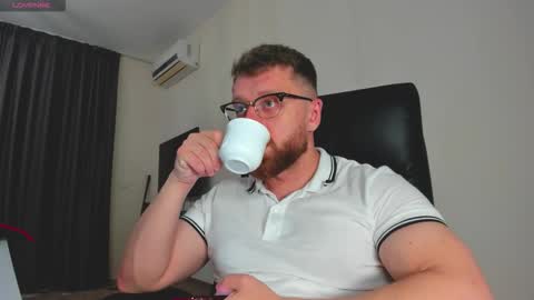 FindomGuyXXX online show from March 4, 10:32 am