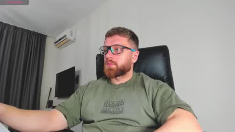 FindomGuyXXX online show from March 12, 6:19 am