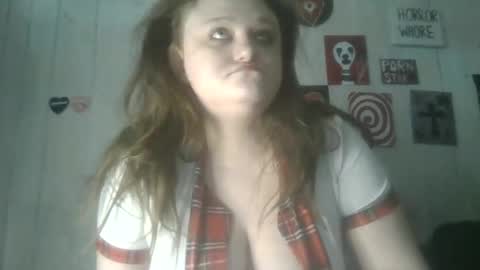 Snapshot of findommefoxi chatting on January 17, 7:28 pm findommefoxi online show from January 17, 7:28 pm