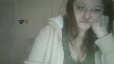 Snapshot of findommefoxi chatting on January 19, 12:03 am findommefoxi online show from January 19, 12:03 am