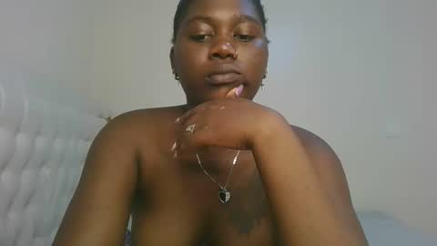 melanie online show from December 3, 10:46 am