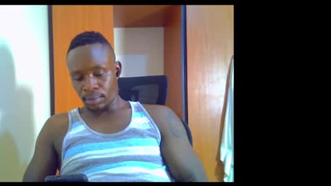 Snapshot of fineebony chatting on June 3, 8:36 pm HOT AND SWEET online show from June 3, 8:36 pm