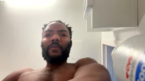 Snapshot of finessegod26 chatting on November 24, 1:33 pm finessegod26 online show from November 24, 1:33 pm