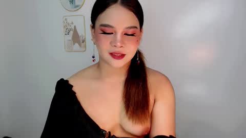Snapshot of finest_jasminex chatting on May 31, 10:22 pm Jasmine online show from May 31, 10:22 pm