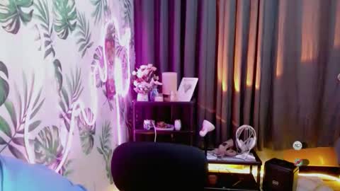 finestgodes_aki online show from March 10, 11:37 am