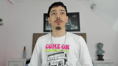 finn_jackson online show from April 28, 8:03 pm