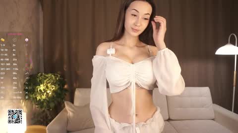 Emily online show from May 4, 5:58 am