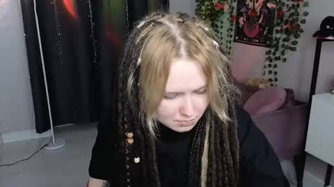 Fiona online show from April 30, 11:31 pm