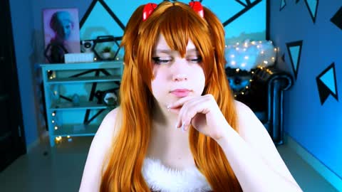 fiora online show from December 28, 3:04 pm