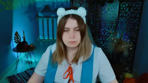 fiora online show from January 5, 11:15 am