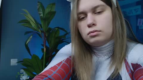 fiora online show from January 7, 8:03 am