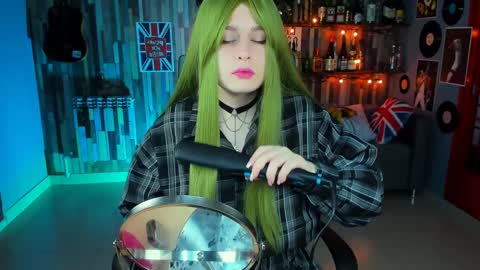 fiora online show from January 19, 8:29 am