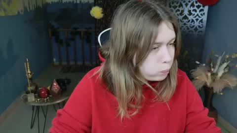 fiora online show from March 8, 5:07 am