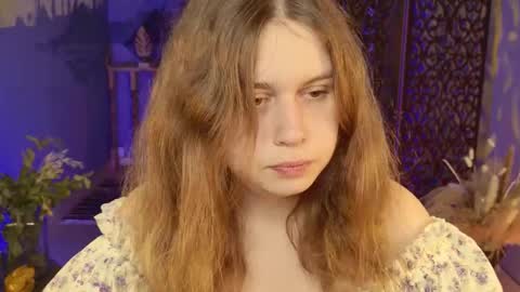 fiora online show from September 15, 5:40 am