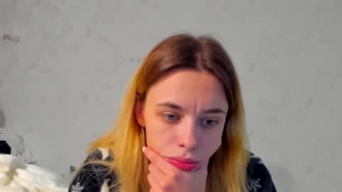 Snapshot of fire___fox1 chatting on October 17, 8:00 pm fire___fox1 online show from October 17, 8:00 pm