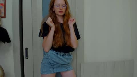 Snapshot of fire_luna chatting on September 10, 3:28 am fire_luna online show from September 10, 3:28 am