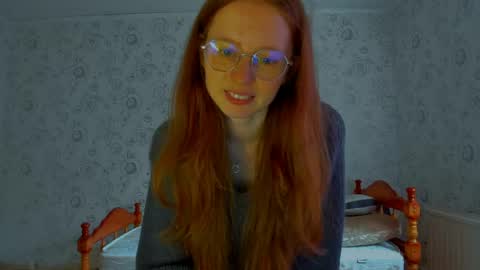fire_luna online show from April 27, 12:36 pm
