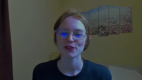 fire_luna online show from July 4, 7:09 pm