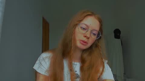 fire_luna online show from July 29, 9:18 am