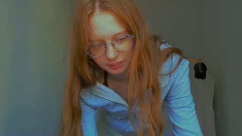 fire_luna online show from August 7, 5:42 am