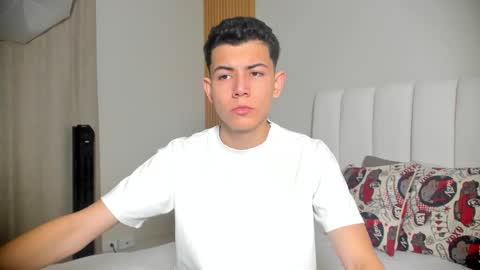 Nicolas online show from November 24, 1:00 pm