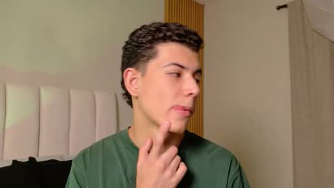 Nicolas online show from March 17, 7:17 pm