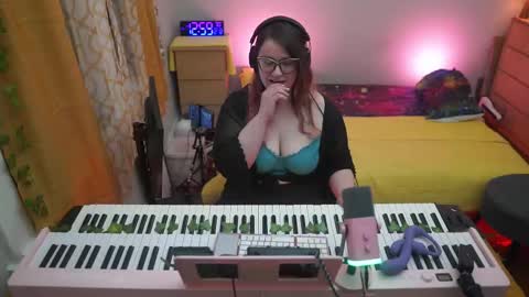 Lio Roxy online show from February 12, 5:57 am