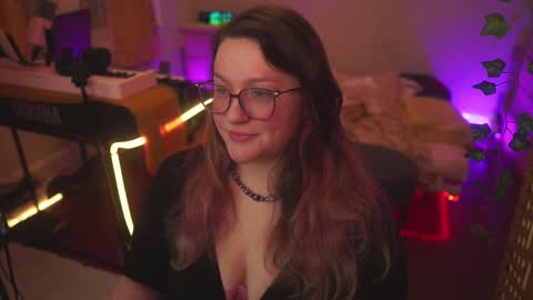 Lio Roxy online show from March 8, 5:55 am