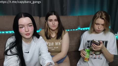 Snapshot of first_day_ chatting on December 7, 9:28 am ALICESTEVEVECTOR pvt open online show from December 7, 9:28 am