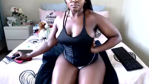 Snapshot of fitblair66_ chatting on June 25, 1:26 pm fitblair66_ online show from June 25, 1:26 pm