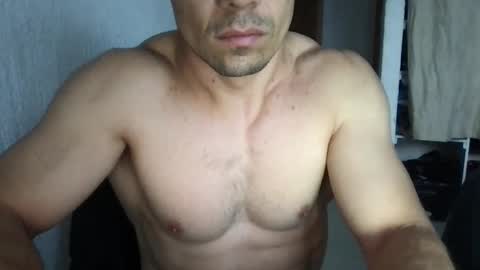 Snapshot of fitboyman chatting on February 26, 1:30 pm fitboyman online show from February 26, 1:30 pm