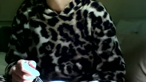 Snapshot of fitbut chatting on January 13, 10:03 pm Fitbut online show from January 13, 10:03 pm