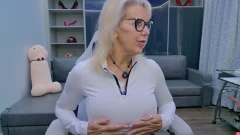 Bianca online show from February 17, 6:58 pm