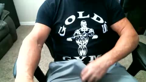 Snapshot of fitguy40 chatting on January 17, 7:50 pm fitguy40 online show from January 17, 7:50 pm