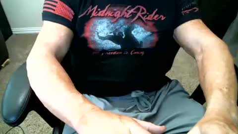 Snapshot of fitguy40 chatting on March 13, 7:31 pm fitguy40 online show from March 13, 7:31 pm