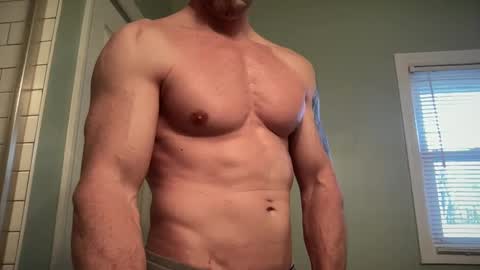 Snapshot of fitlance chatting on December 2, 1:35 pm Lance Remington online show from December 2, 1:35 pm