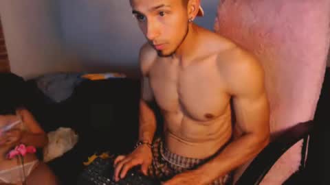 fitnescalientes online show from December 6, 8:29 pm