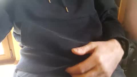 Snapshot of fiveforwilly1 chatting on February 22, 10:47 am Markus online show from February 22, 10:47 am