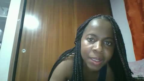 Snapshot of flacahot33 chatting on April 14, 3:45 am flacahot33 online show from April 14, 3:45 am