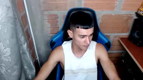 Snapshot of flacolatind chatting on January 15, 2:06 am FLACO online show from January 15, 2:06 am