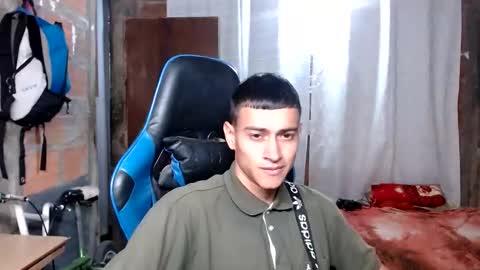 Snapshot of flacolatind chatting on November 7, 1:05 am FLACO online show from November 7, 1:05 am