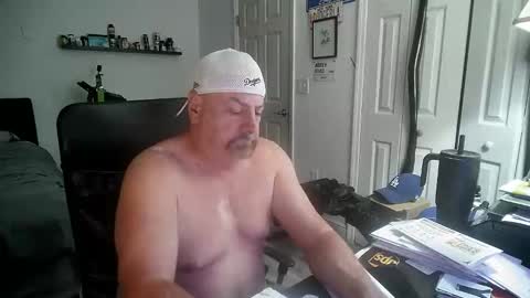 Florida guy online show from January 17, 4:06 am