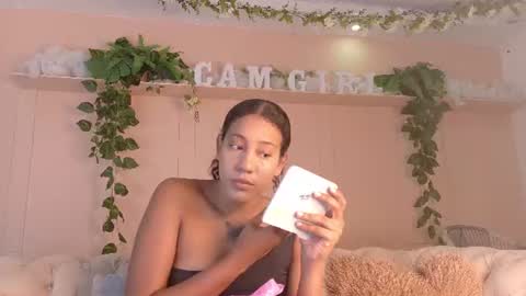 Snapshot of flavia_cruz chatting on July 16, 12:44 pm Flavia online show from July 16, 12:44 pm