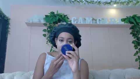 Snapshot of flavia_cruz chatting on July 25, 12:14 pm Flavia online show from July 25, 12:14 pm