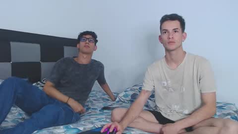 Snapshot of fleeting_love chatting on January 6, 7:50 pm Steven and Daniel online show from January 6, 7:50 pm
