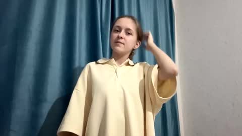 Emma online show from February 22, 1:18 am