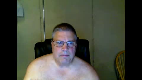 Snapshot of fletch32 chatting on June 7, 4:49 am jd online show from June 7, 4:49 am